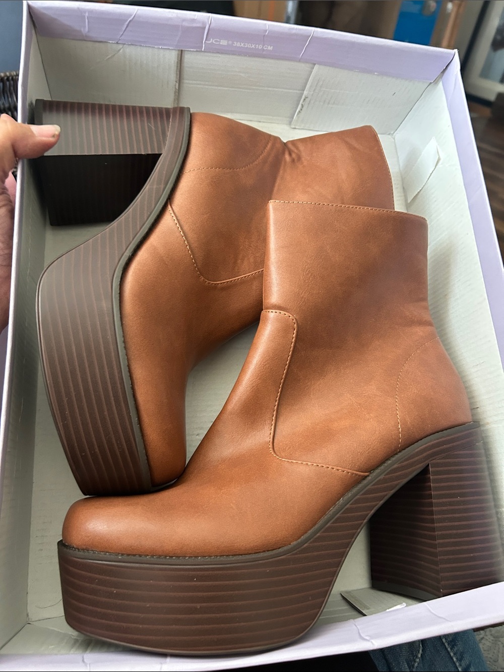 Madden girl Tan Platform Ankle Boots women’s